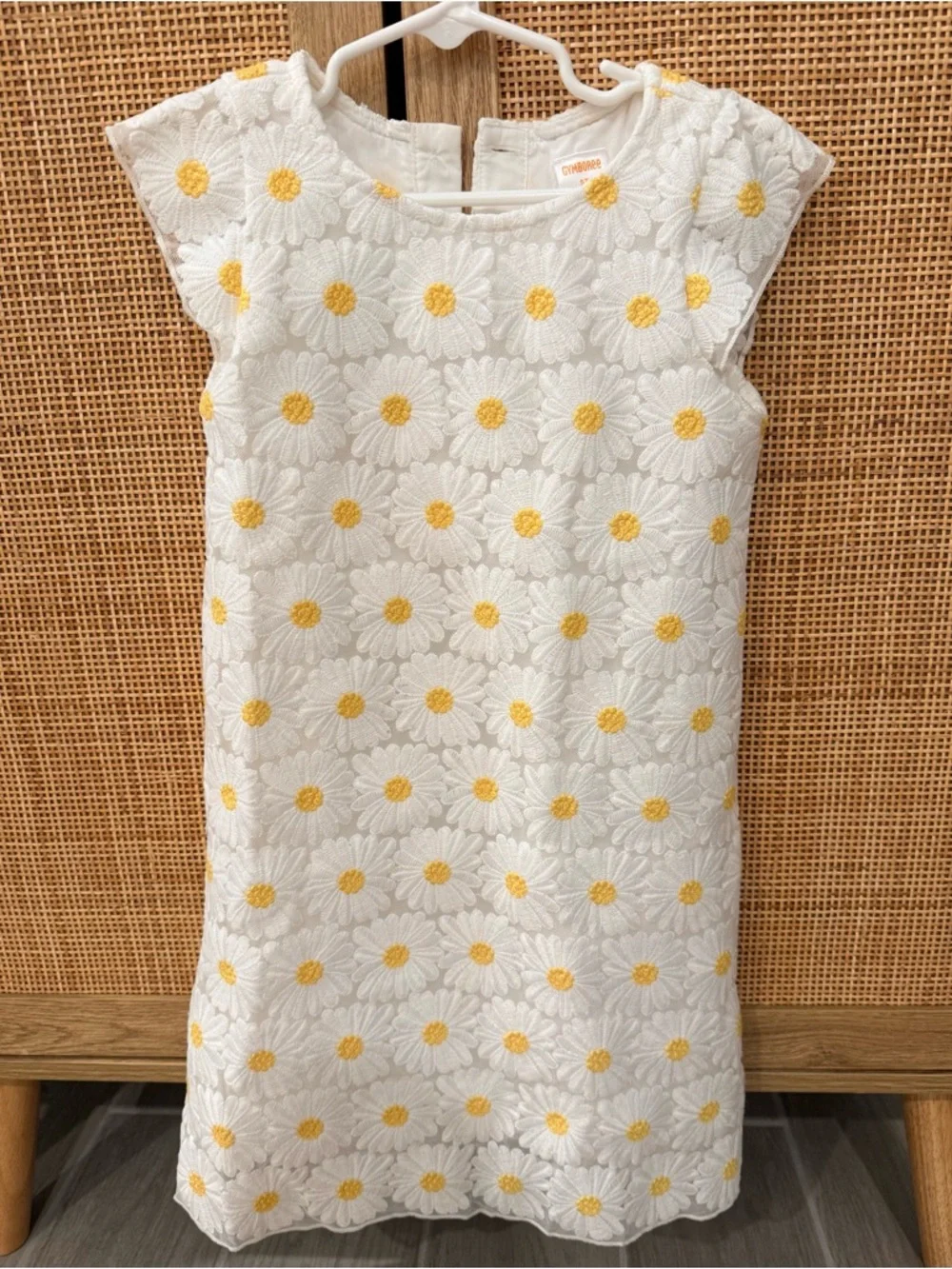 Gymboree White Lace Daisy Dress with Yellow Centers - Picture 2 of 5
